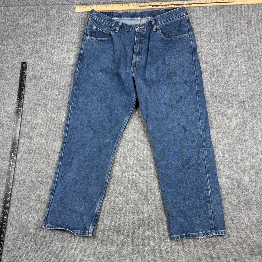 Wrangler Jeans Mens Size 36 Blue Relaxed Fit Denim Stained Frayed Fair